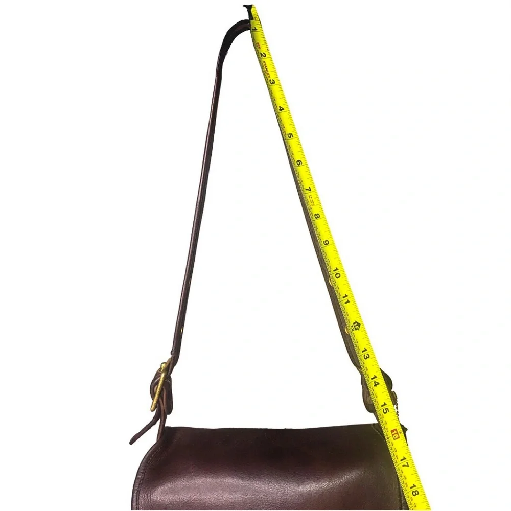 Vintage COACH Mahogany Brown Glove Tanned Leather Courier Saddle Bag EUC NYC